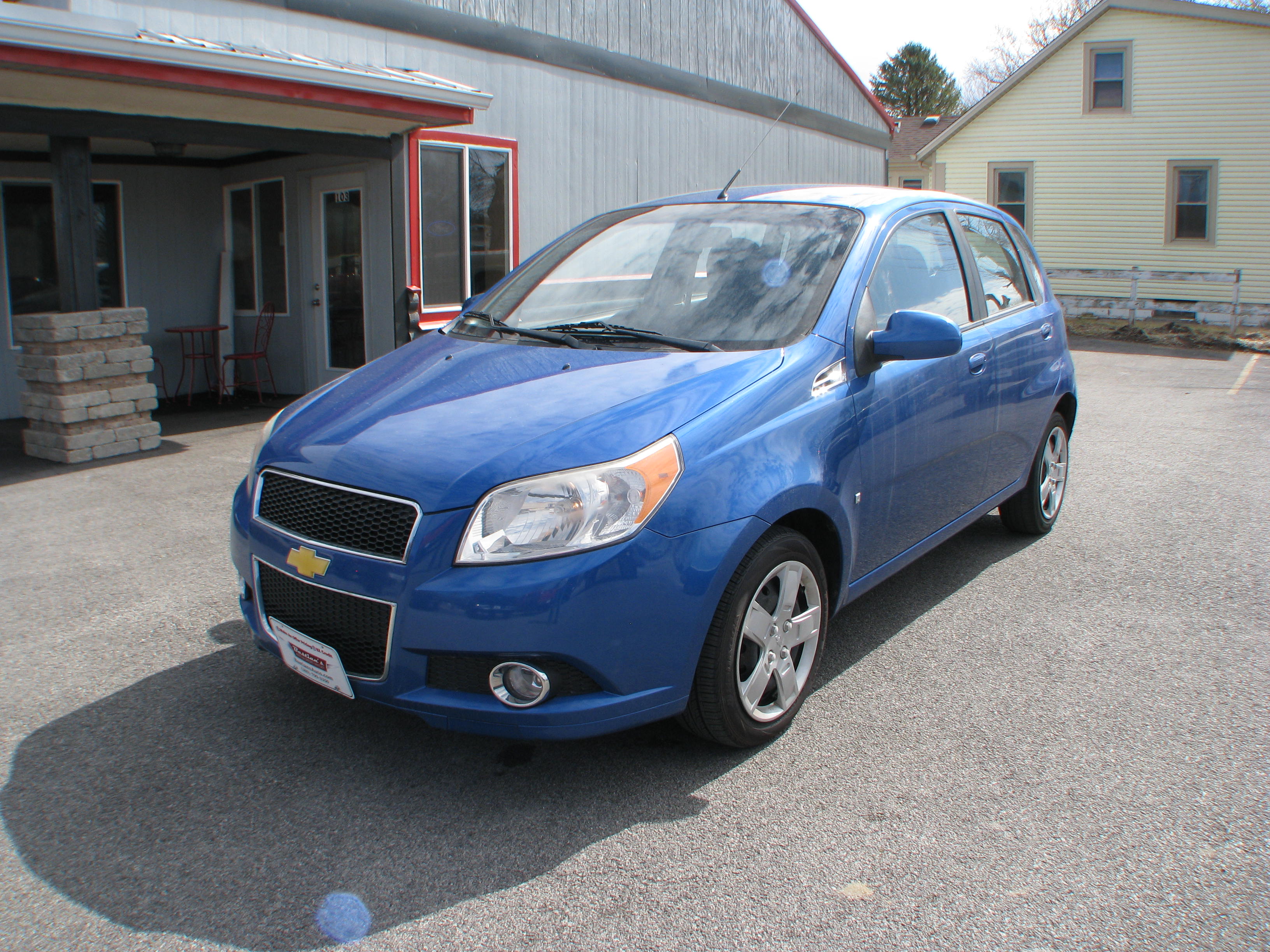 PreOwned 2009 CHEVROLET AVEO LT Hatchback in Coal Valley
